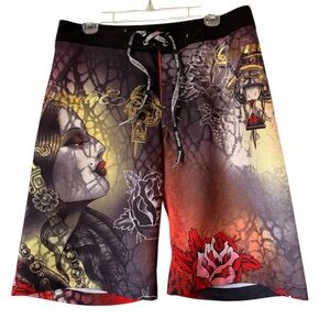 Remetee board shorts size 33 Tattoo style MMA